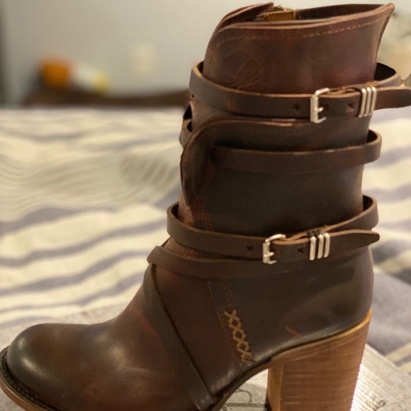 Shoes - FreeBird by Steven boots